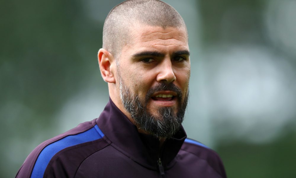 Le Retour de Victor Valdés : Un Nouveau Chapitre au Real Ávila