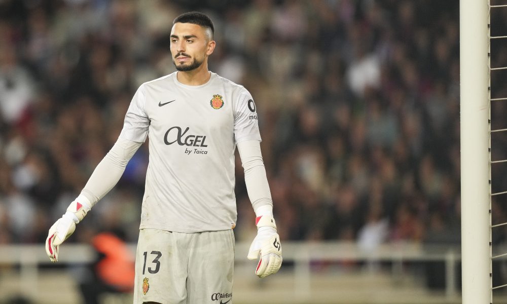 Barcelona Cible Leo Roman : Le Gardien de But de Mallorca en Route Vers le Nouvel Avenir