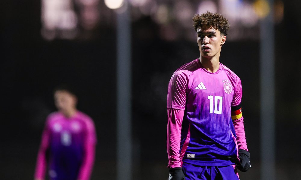 Noah Darvich : Le Jeune Phénomène du FC Barcelone en Route vers la Gloire Européenne