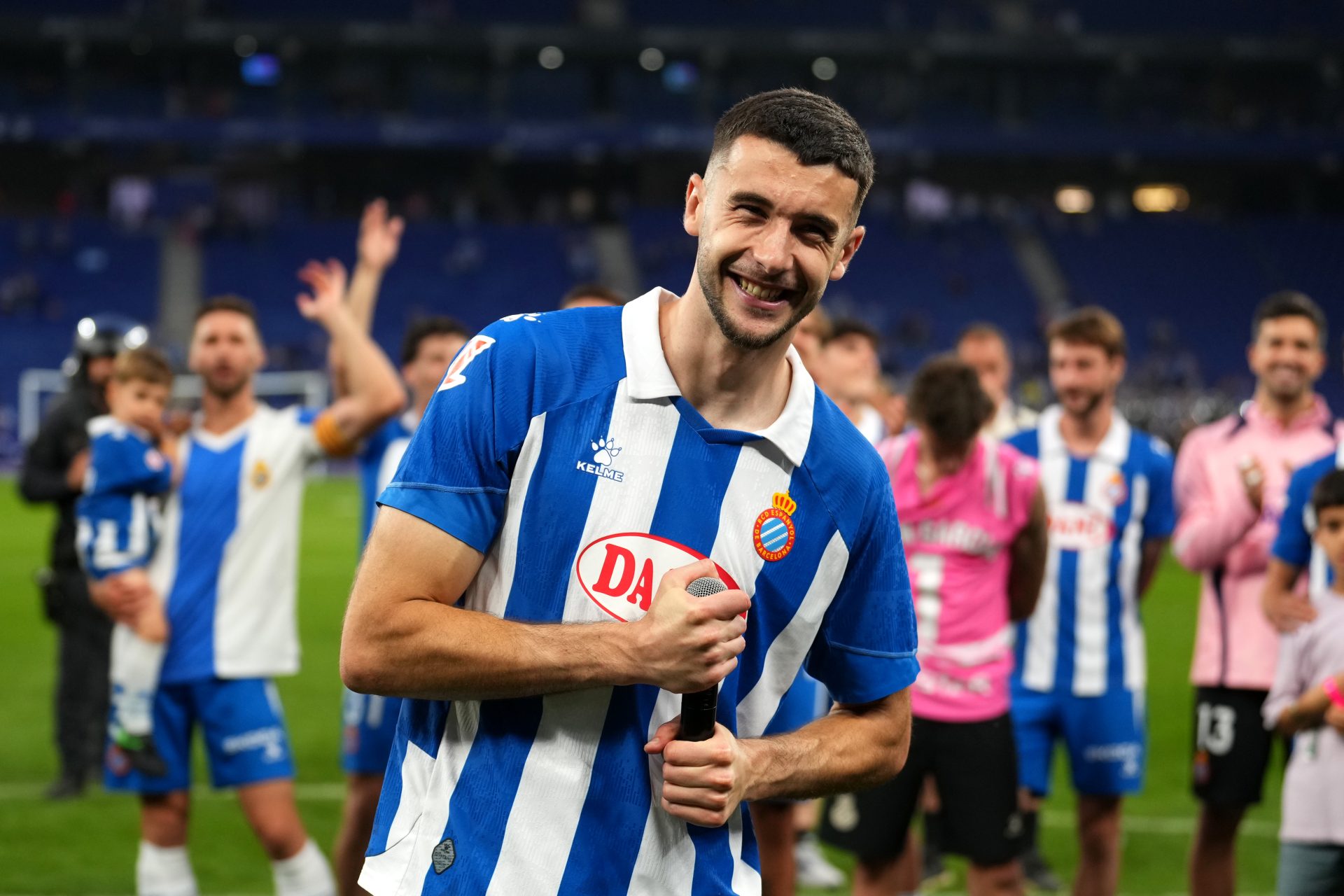 Joan García : Le Transfert Controversé de l'Espanyol au FC Barcelona qui Bouleverse le Football Catalan