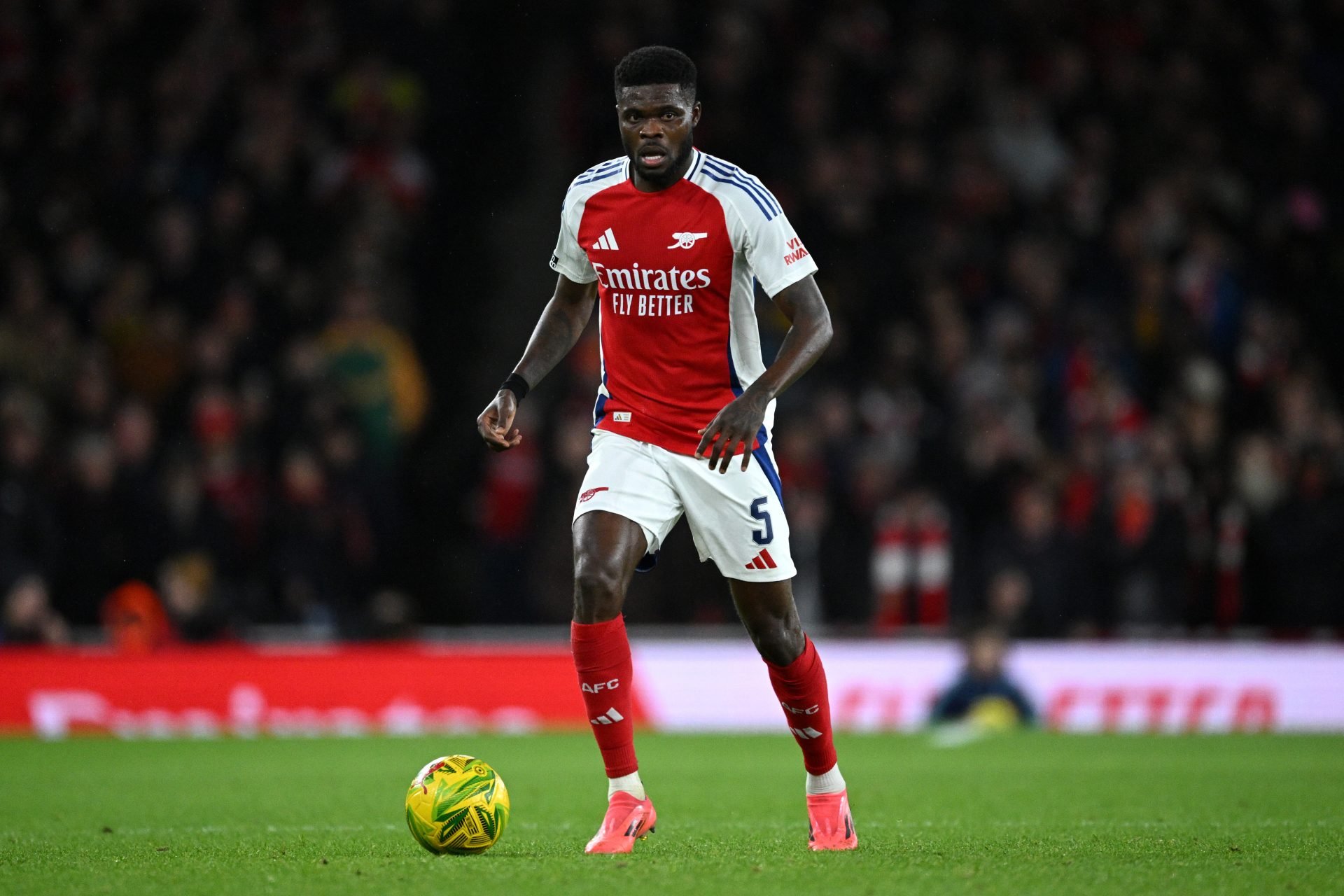 Thomas Partey : Vers un Transfert au FC Barcelona qui Fait Bruit